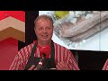 Haring van Urker Jurie Noorloos is altijd van de partij