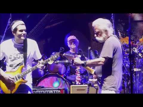 Bob Weir's Lead Into "Truckin" Amazes John Mayer
