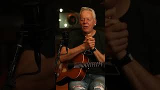 Tommy Emmanuel meets Chet Atkins for the first time in this crazy encounter