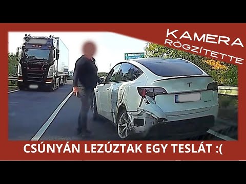 Csúnyán LEZÚZTA A TESLÁT egy furgon az 5-ös úton