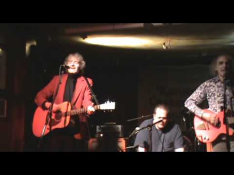 RIGHT DOWN THE MIDDLE - THE NEXT BIG THING