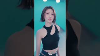 IVE &#39;I AM&#39; LOOKS - GAEUL VER.