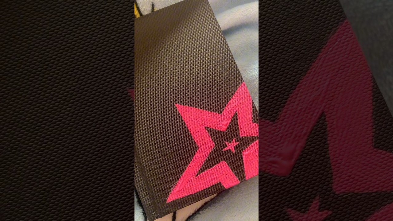 decorating my sketchbook !!! #art #artist #sketchbook #sketching #shorts #painting