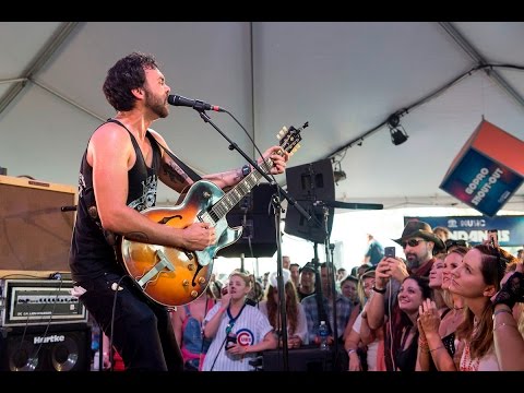 SPIN Sessions: Shakey Graves — “Roll the Bones/Built to Roam”  (Live At Voodoo Experience 2016)