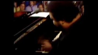 GEORGE DUKE 1. - KEYBOARD/VOCAL ACCOMPANIMENT