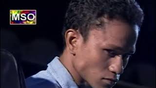 Download lagu Leon - Bila Bunga Di Laman Orang (Remastered Audio) mp3