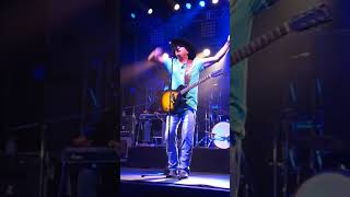 Kevin Fowler If These Old Walls Could Talk