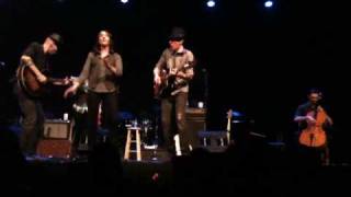 Brandi Carlile - Dying Day (live and unplugged)