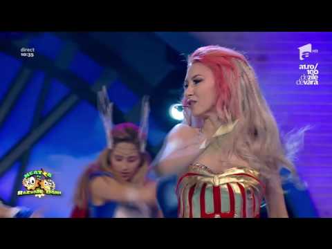 Andreea Balan - WonderWoman in Fantezia Show @ Neata cu Razvan si Dani