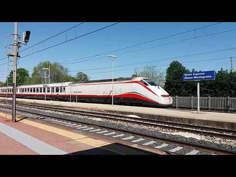 Frecciabianca (FB 8817) Venezia S. Lucia - Lecce in transito sulla Padova - Bologna