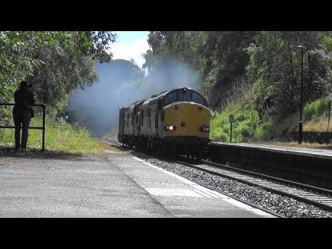 Mega Tractor thrash, 37069 37059, Rowley Regis 06/06/17