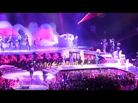 Lady Gaga - Venus (Staples Center, Los Angeles CA 7/22/14)