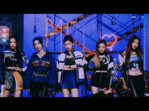 itzy's voltage but you're a secret agent in a action movie (mashup)