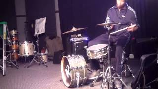 Drum Jamming - Track 33 from Karriem Riggins 