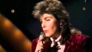 Laura Branigan ----- Forever Young