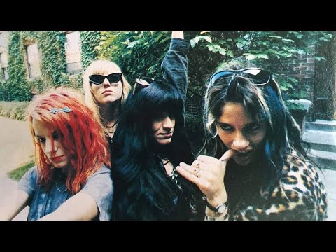 L7: Pretend We're Dead (Documentary) (1990s Femme Punk Grunge Heavy Metal) (Donita Sparks) [HQ/HD]