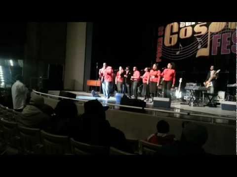 William Roundtree sings at Gospelfest
