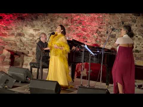 Katia Paschou - Liebst du um Schoenheit, Mahler