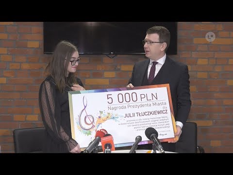 Lokalna.TV: Julia Tłuczkiewicz podbija muzyczne sceny