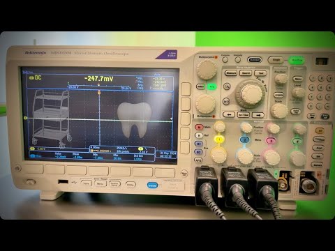 Ladyada's desk gets a scope cart