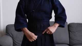 How to Wear Your Hakama: The Finer Points
