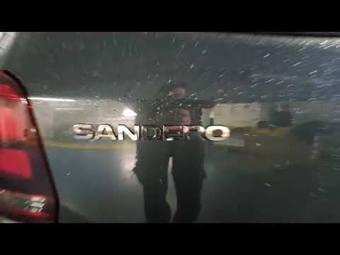 Windsor Airside Renault  - 2017 Dacia Sandero Stepway SANDERO STEPWAY SIGNA...