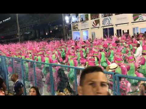 Mangueira 2022 - Esquenta da Bateria e Comissão de Frente