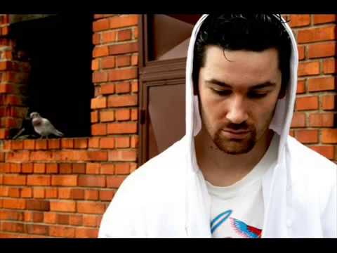 Deniro ft. Gospoda - Cuvaj Me Od Zla (2009)