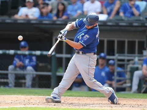 New York Mets are "monitoring" Mike Moustakas and Todd Frazier