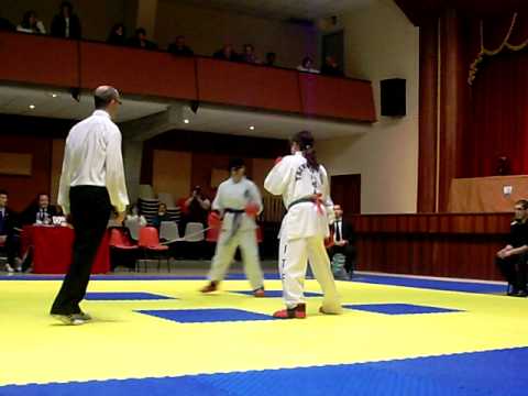 combate junior - andrea fernandez vs iria vilas.MOV