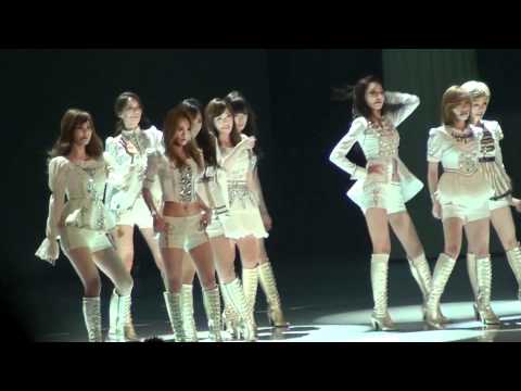 111129 [Fancam] Mnet MAMA in Singapore - SNSD - The Boys