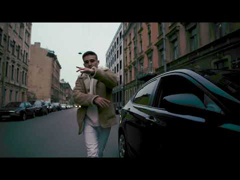 Biggie Ballz - Safe Freestyle (Live)