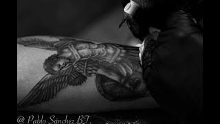 Arcángel Miguel Tattoo antebrazo en sombras.