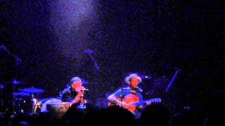 Ben Harper and Charlie Musselwhite - You Found Another Lover - Ryman Auditorium - Nashville
