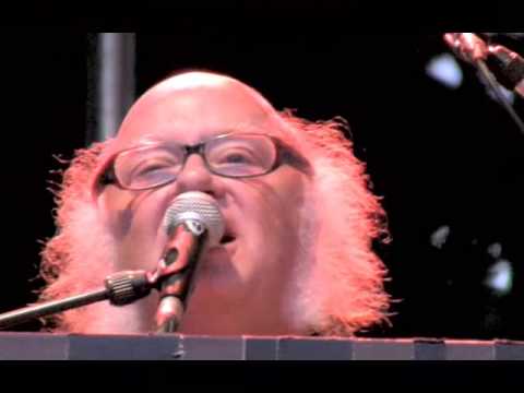 THIJS VAN LEER, BERENICE, MARCEL REIJS & THE AURATONES, HOCUS POCUS INTRO, 2009