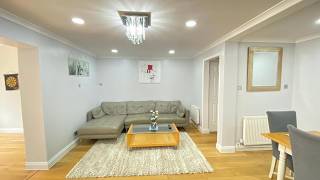 Three bedrooms house in Windsor | London, United Kingdom | Hotel Review 🏩