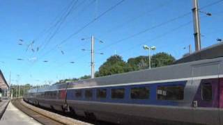 preview picture of video 'Gare de Mouchard : 1er TGV Paris Lausanne assuré en rame POS'