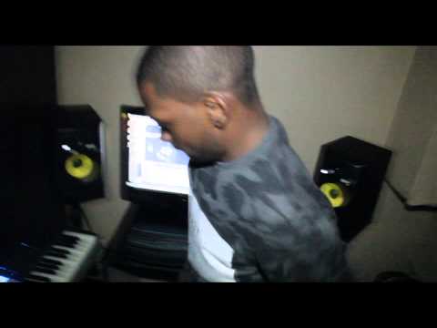 Chrissi - Bxtch Im On - Unsigned Tv - Official Vid