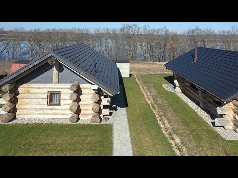 Canadian log homes on Lake Tollense