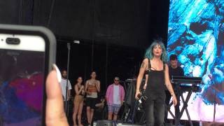 Halsey - &quot;Empty Gold&quot; live (HD) @ the Billboard Hot 100 Festival NY 08/22/2015