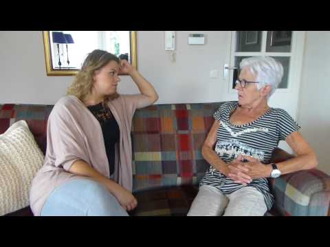 Carrousel video: Eline van Wijngaarden vertelt waarom ze haar werk in de thuiszorg zo leuk vindt.