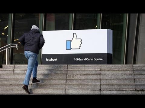 Facebook Changes 'Trending Topics' to Fight Fake News