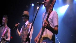 Invisible Monsters - 100 Monkeys