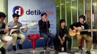 Pergilah Kasih - d&#39;MASIV [ #LiveChatkustik @detikforum 02 ]
