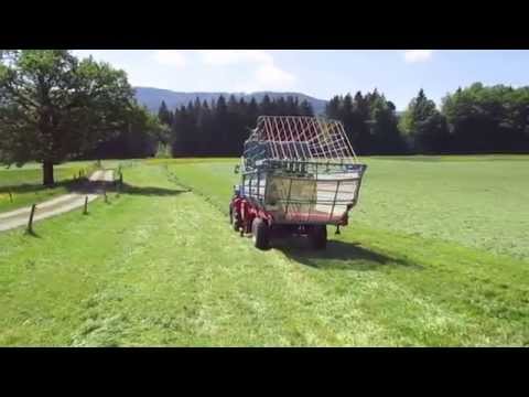 Eicher 3075 mit Ladewagen