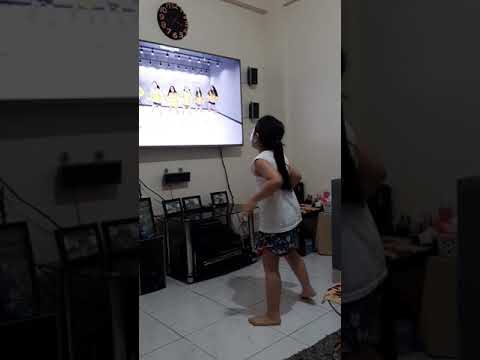 Dancing Banana Cha-cha Challenge