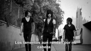 Black Veil Brides-The Mortician&#39;s Daughter (Sub. Español).mp4