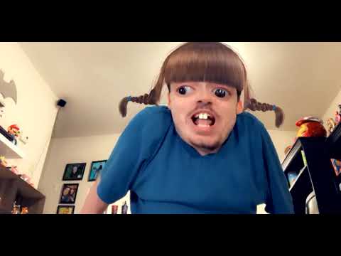 CAROLINE 👧 - Ricky Berwick