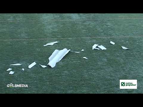 El Paiporta CF   CD Buñol, suspendido por el desprendimiento de un trozo del techo