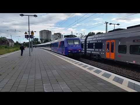Ausfahrt eines RE19 ersatzzug nach Emmerich, am Bahnhof Wesel